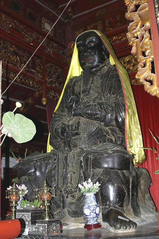 Discover Quan Thanh temple on your Vietnam package tours vietnam package tours